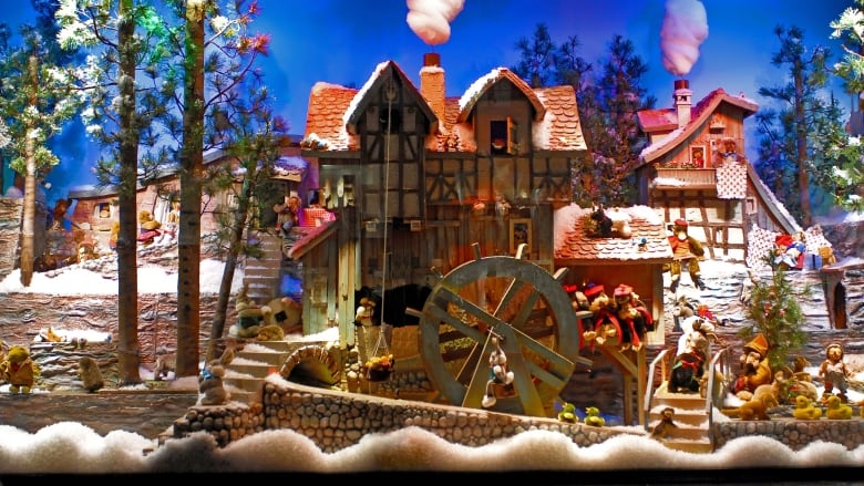 ogilvy-mill-in-the-forest-christmas-windows