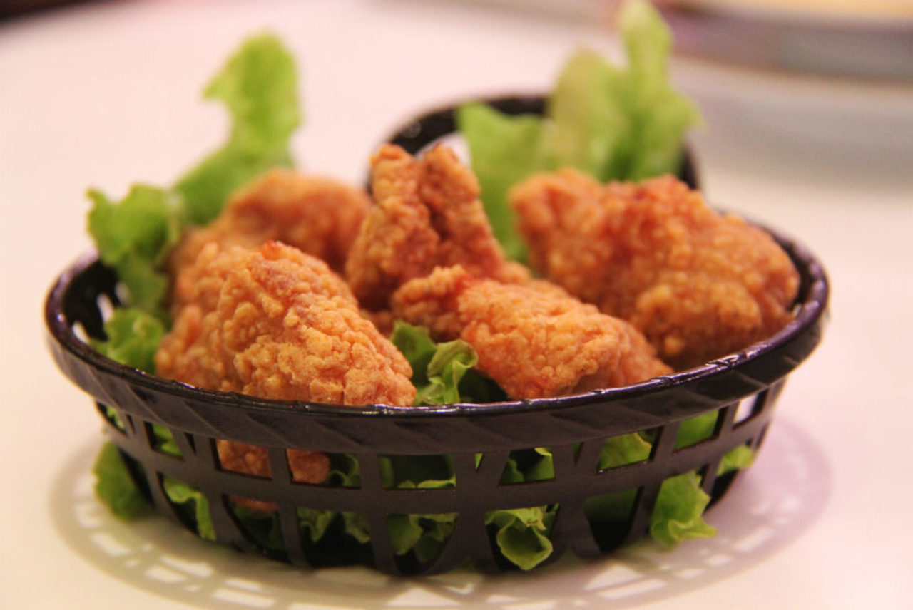 breaded-chicken-close-up-crispy