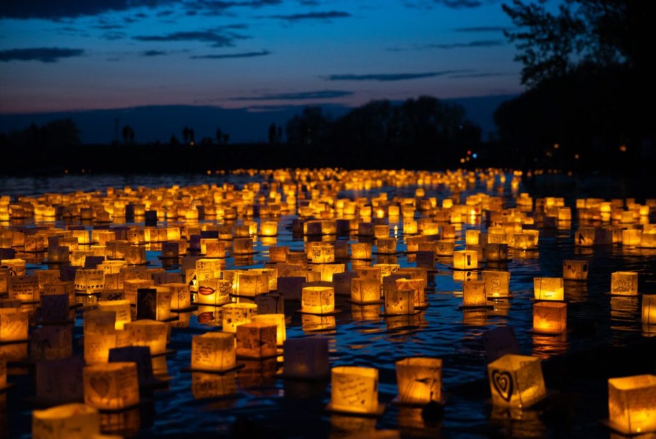 water-lantern-festival