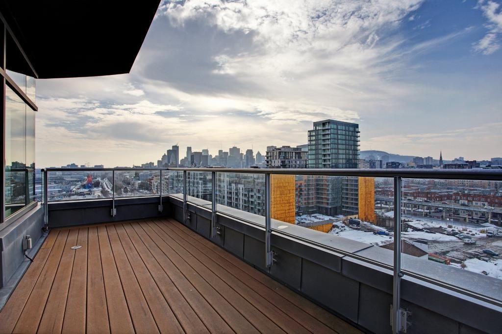 terrace-montreal-skyline-penthouse-1000-de-la-commune-25