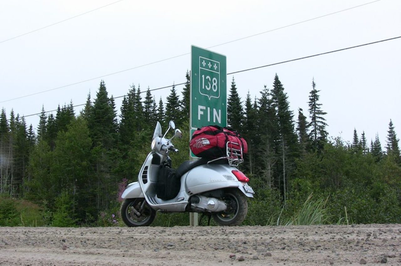 quebec-vespa-end-of-route-138-in-2010